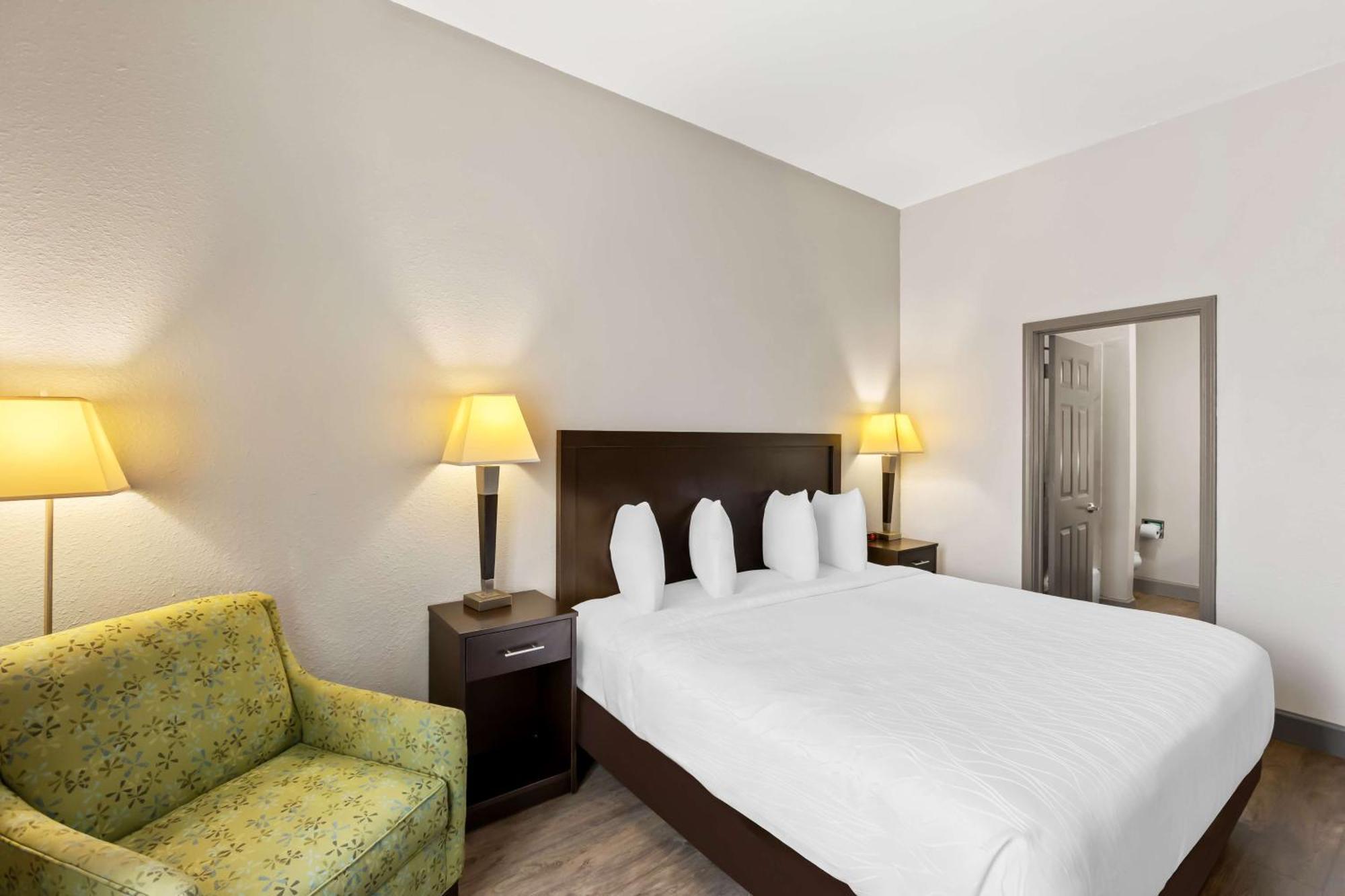 Sonesta Essential La Porte Exterior foto